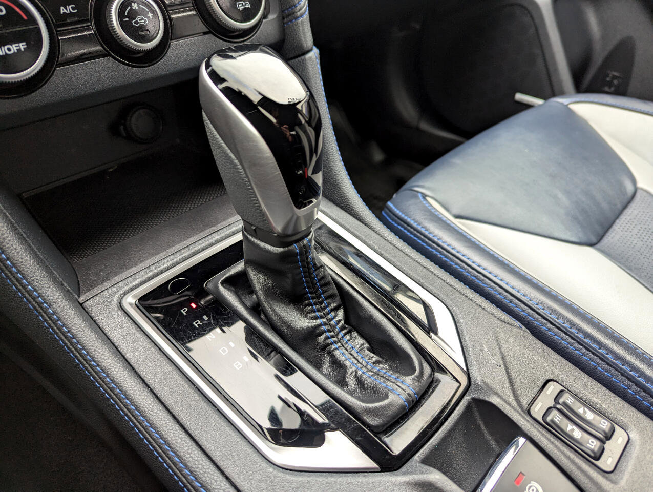 Used 2019 Subaru Crosstrek Hybrid w/ Moonroof Package w/Navigation image 30