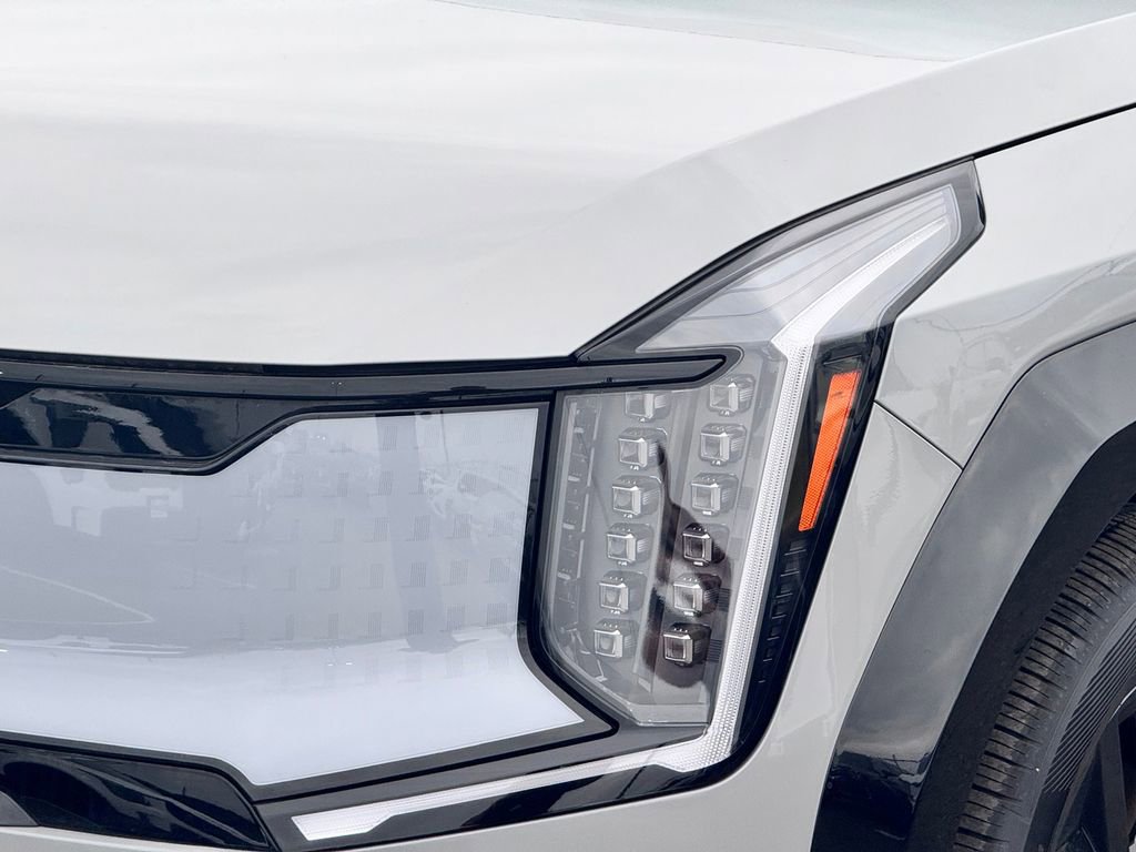 New 2026 Kia EV9 Land w/ Nightfall Edition Package image 10