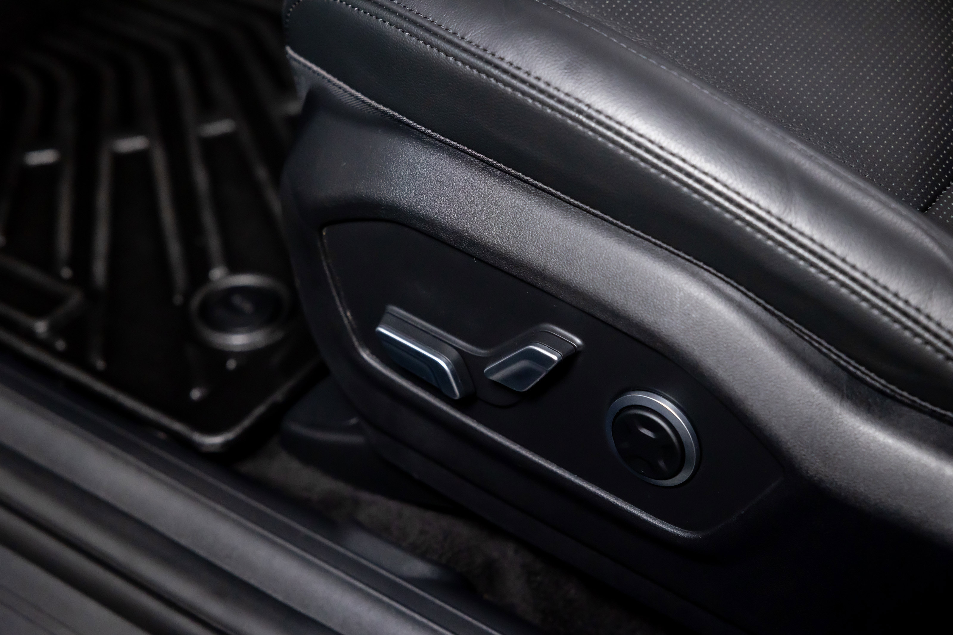 Used 2024 Hyundai Santa Fe Limited image 19