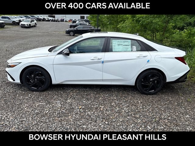 New 2026 Hyundai Elantra SEL Sport Premium FWD image 2