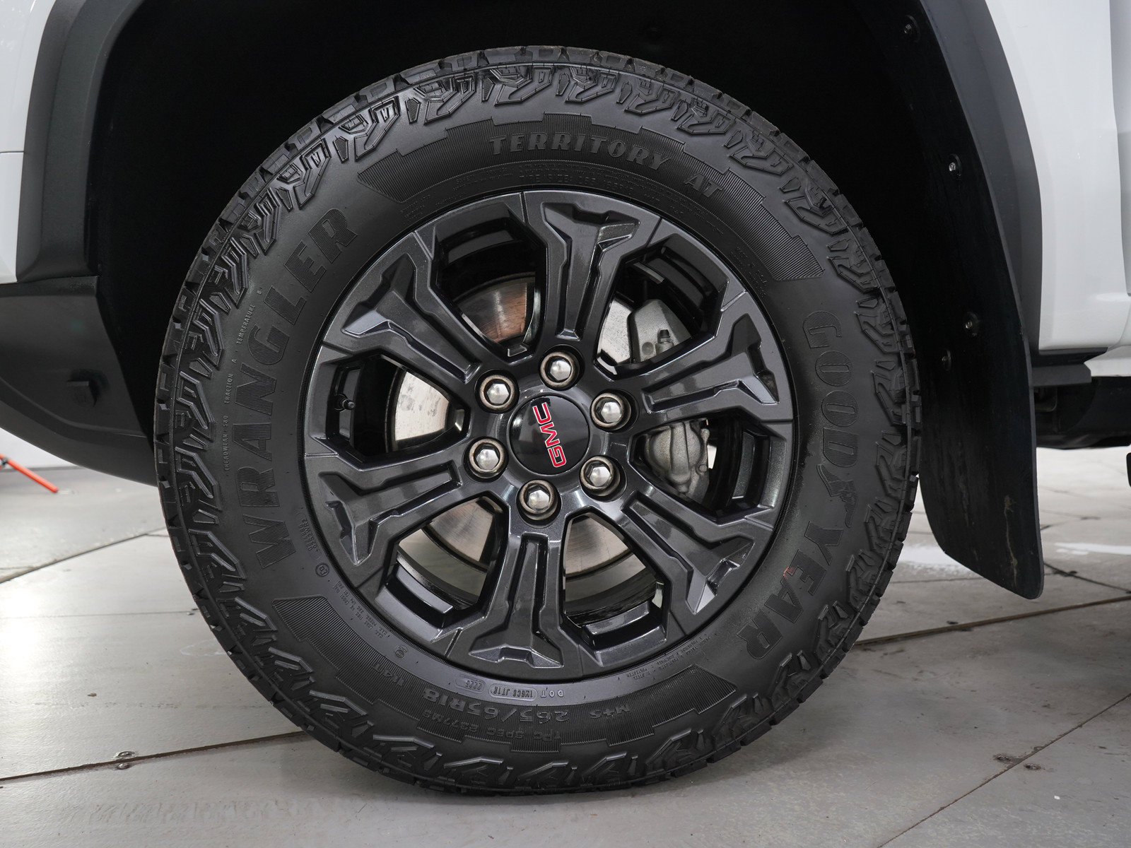 Used 2025 GMC Canyon Elevation w/ Convenience Package AWD/4WD image 29