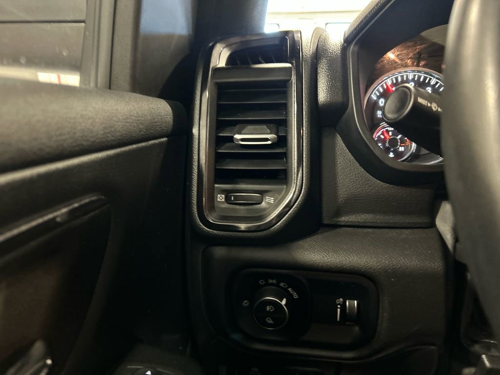 Used 2023 RAM 1500 Big Horn AWD/4WD image 18