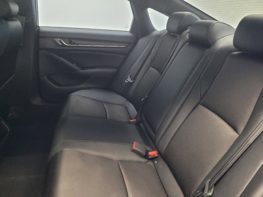 Used 2019 Honda Accord Sport image 18