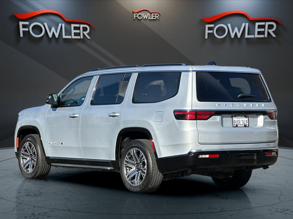 Used 2025 Jeep Wagoneer 4WD image 3