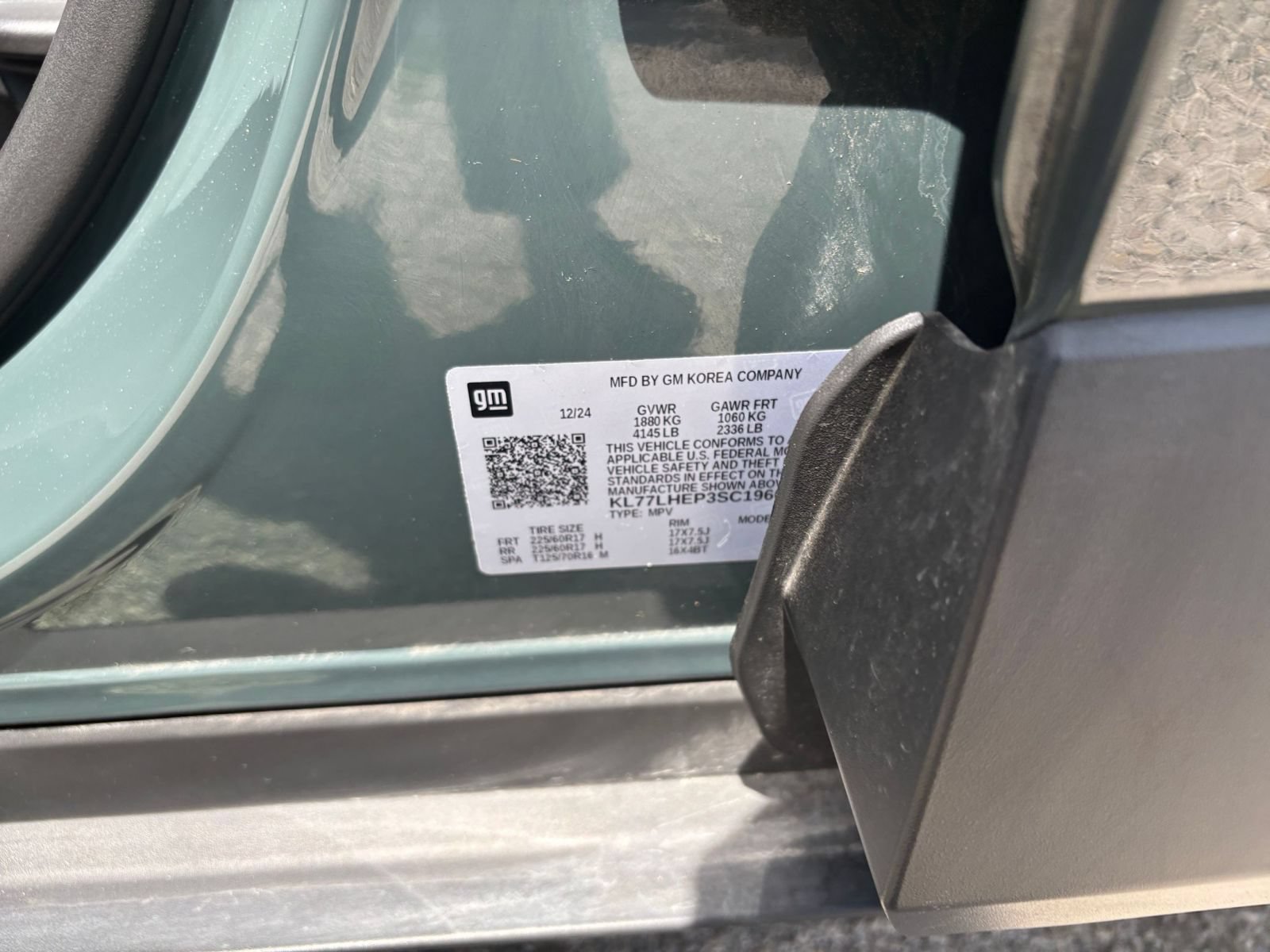Used 2025 Chevrolet Trax LT FWD image 23