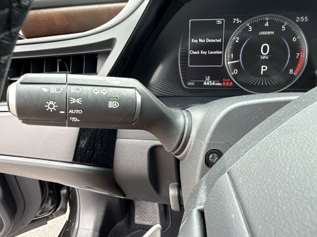 Used 2025 Lexus ES 350 w/ Premium Package image 28