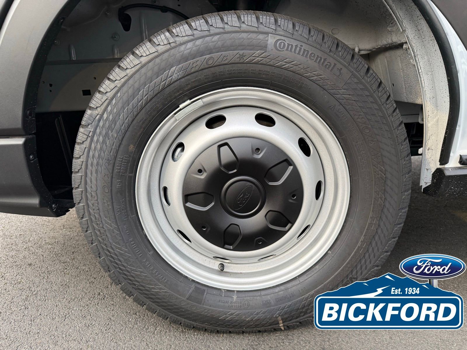 New 2026 Ford Transit 150 148 Medium Roof RWD image 19