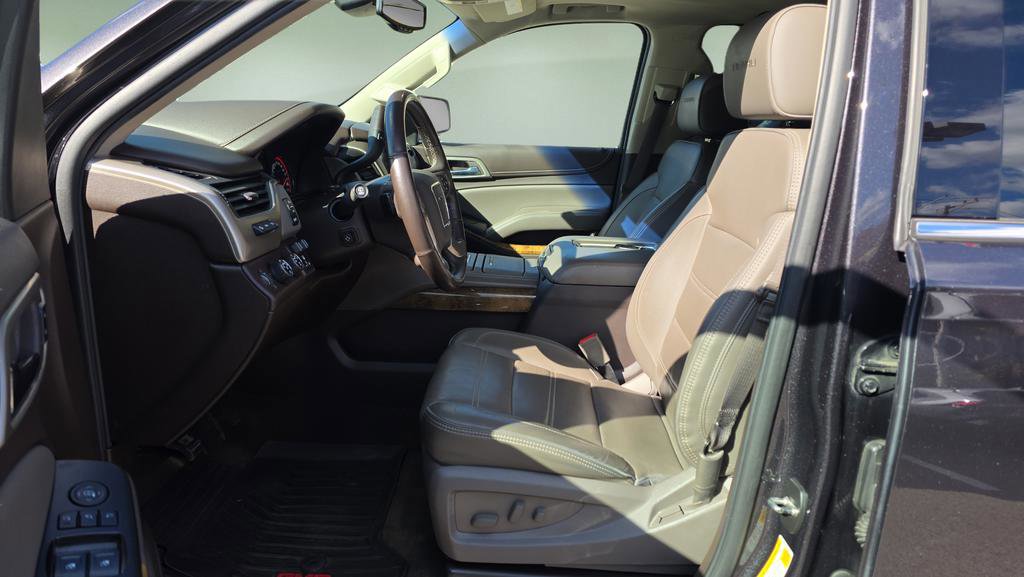 Used 2016 GMC Yukon XL Denali w/ Open Road Package image 10
