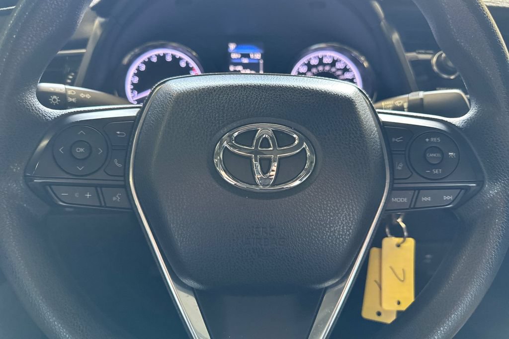 Used 2019 Toyota Camry LE FWD image 22