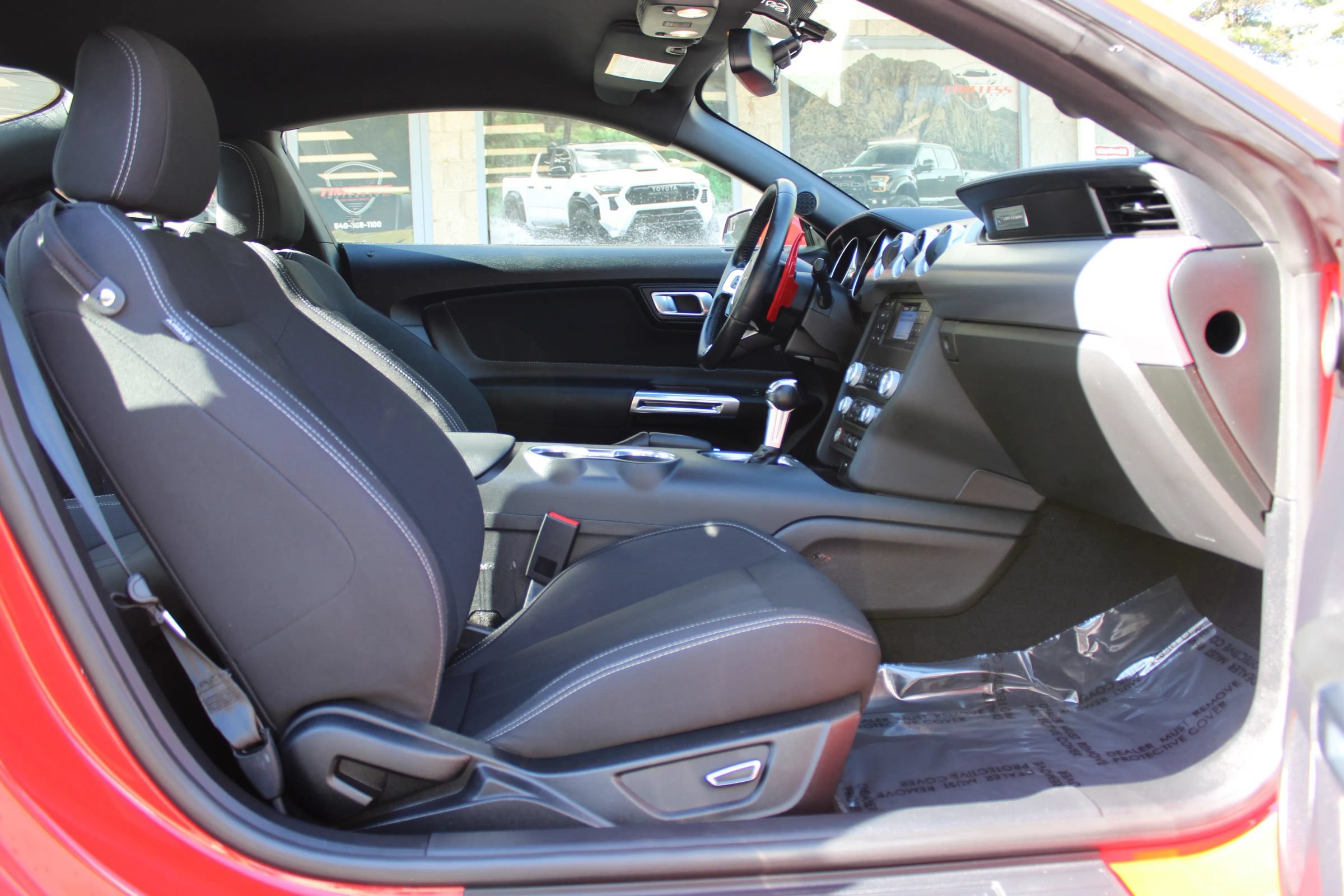 Used 2019 Ford Mustang GT w/ Black Accent Package RWD image 7