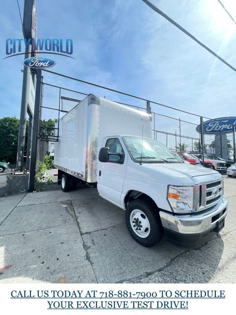New 2025 Ford E-350 and Econoline 350 Super Duty w/ Driver's Safety Package RWD image 5