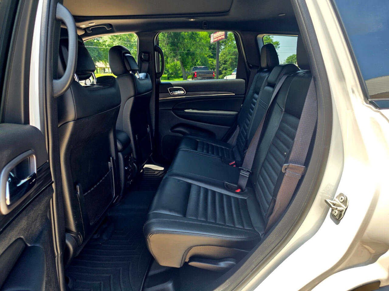 Used 2021 Jeep Grand Cherokee Limited X image 13