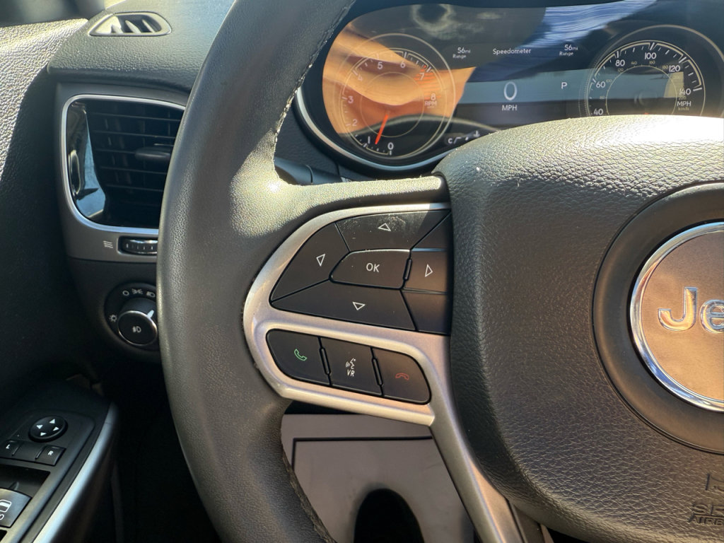 Used 2021 Jeep Cherokee Limited image 15