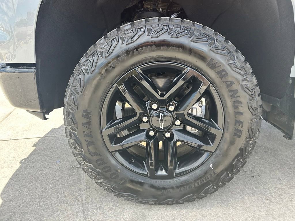 Used 2024 Chevrolet Silverado 1500 Custom Trail Boss w/ LPO, Dark Essentials Package AWD/4WD image 32
