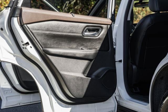 Certified 2022 Nissan Rogue SV w/ SV Premium Package image 33