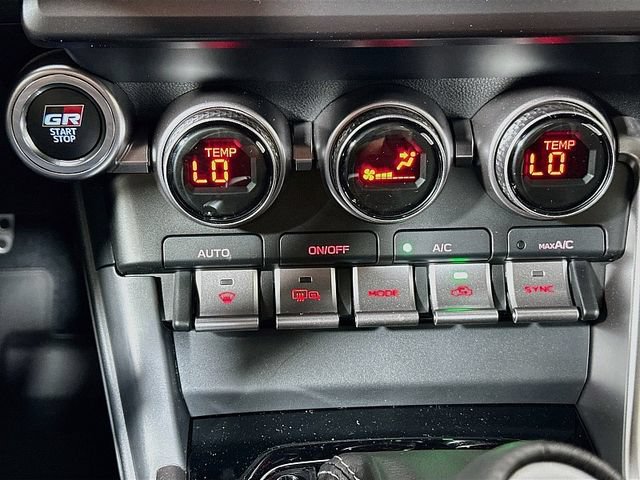 Used 2025 Toyota GR86 Premium w/ Performance Package RWD image 18