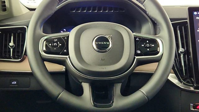New 2026 Volvo XC90 B6 Plus w/ Protection Package AWD/4WD image 24