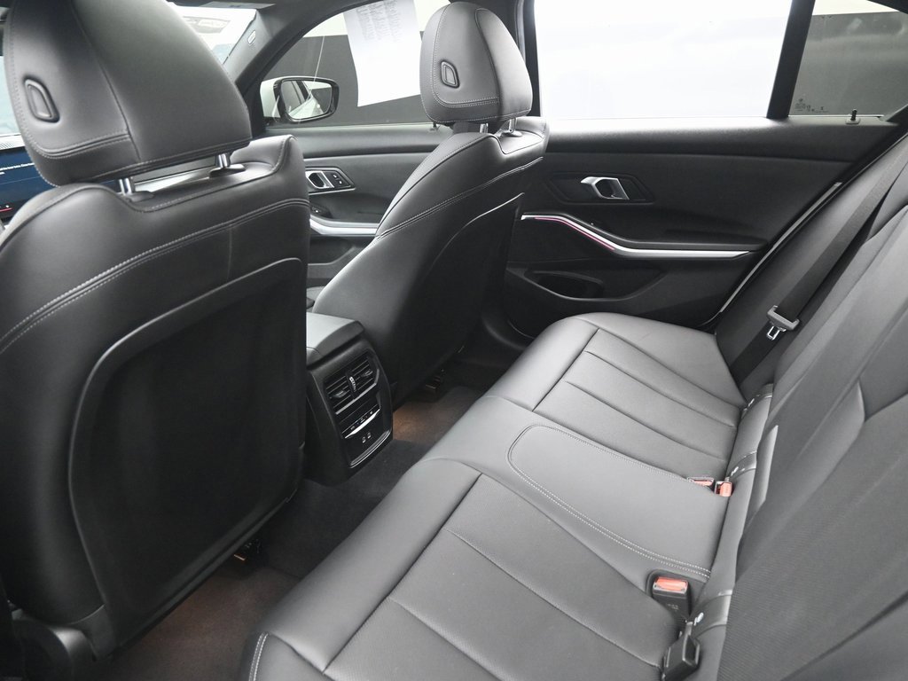 Used 2024 BMW 330i xDrive Sedan w/ Premium Package image 31