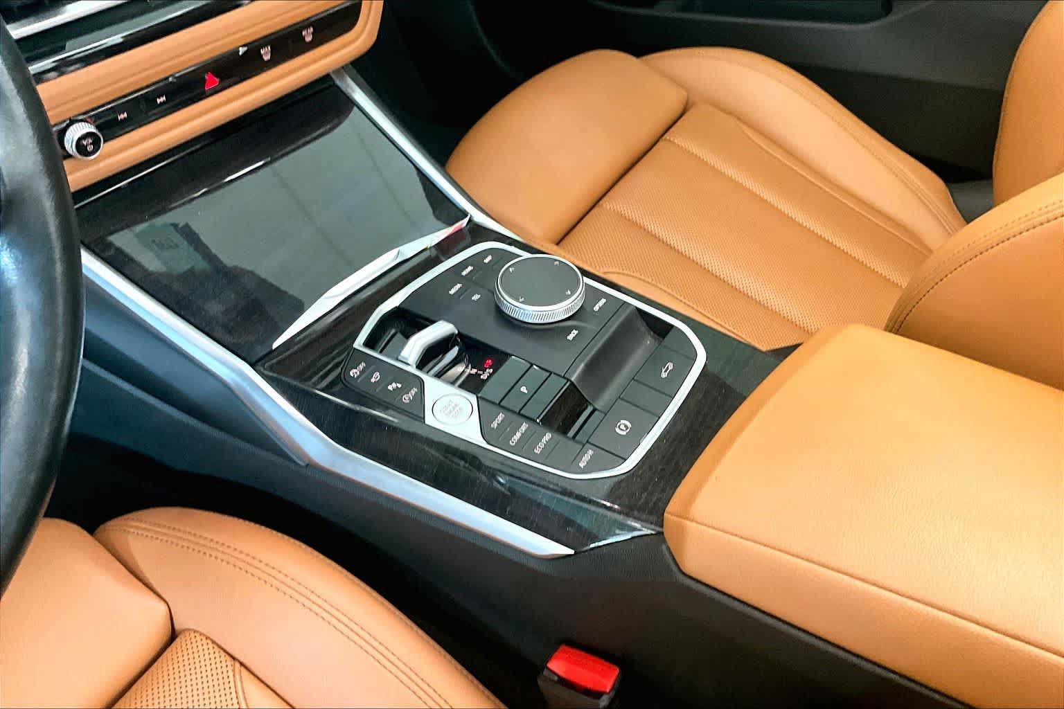 Used 2024 BMW 430i Convertible w/ Premium Package RWD image 14