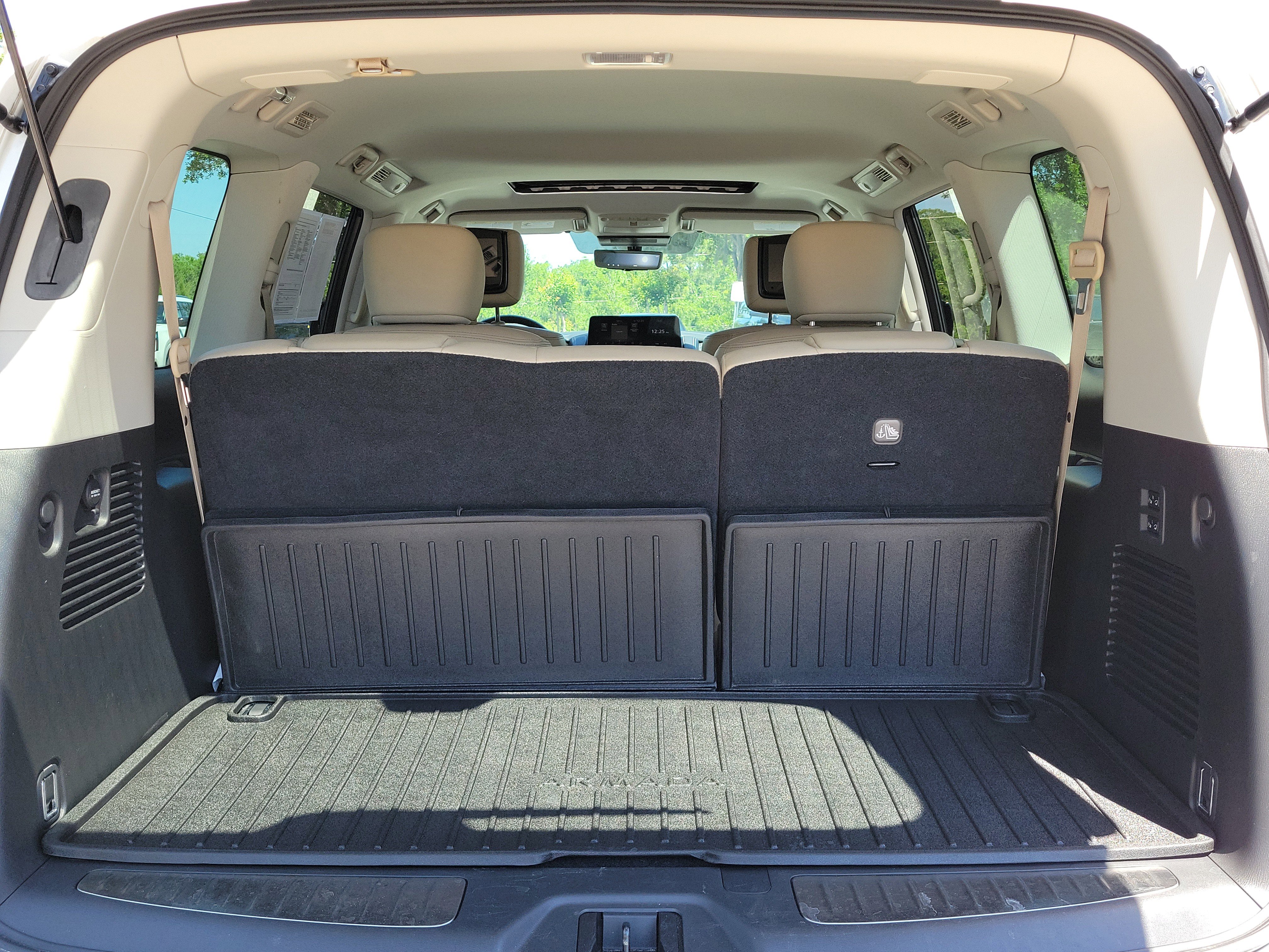 Certified 2023 Nissan Armada Platinum w/ Captain's Chairs Package AWD/4WD image 11