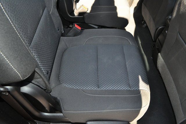 Used 2023 GMC Acadia SLE w/ Driver Convenience Package image 25