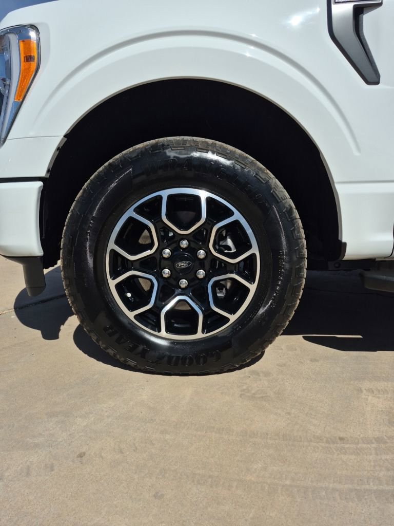 Used 2022 Ford F150 XLT w/ Equipment Group 302A High AWD/4WD image 9