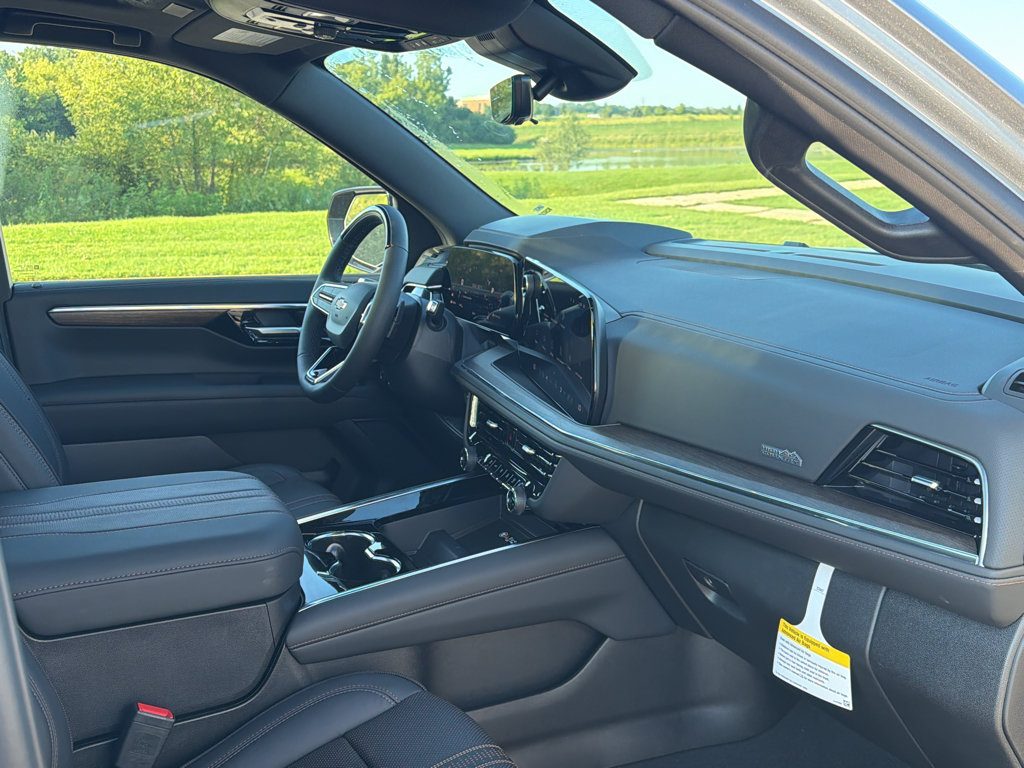 New 2026 Chevrolet Suburban High Country AWD/4WD image 29
