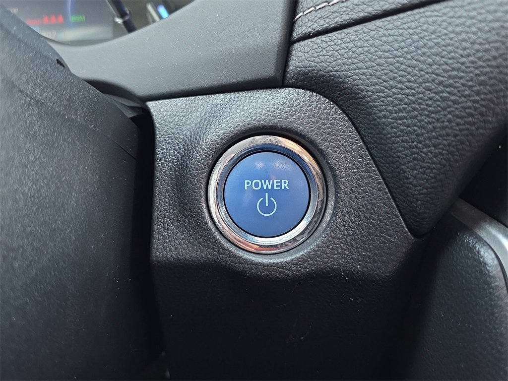 Used 2019 Toyota RAV4 Limited image 21