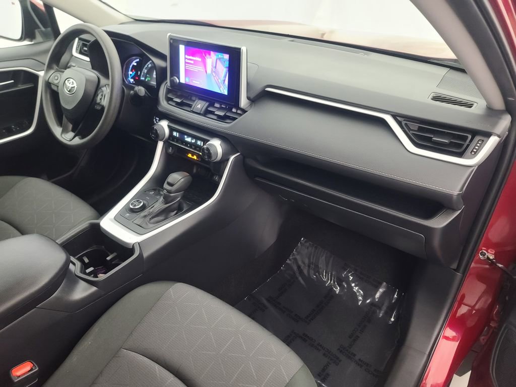 Used 2025 Toyota RAV4 XLE image 15