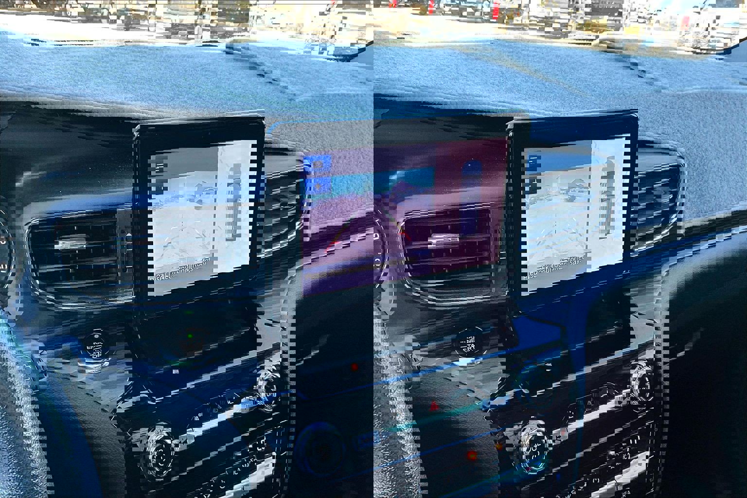 Used 2021 Ford Explorer Limited w/ Equipment Group 301A image 14