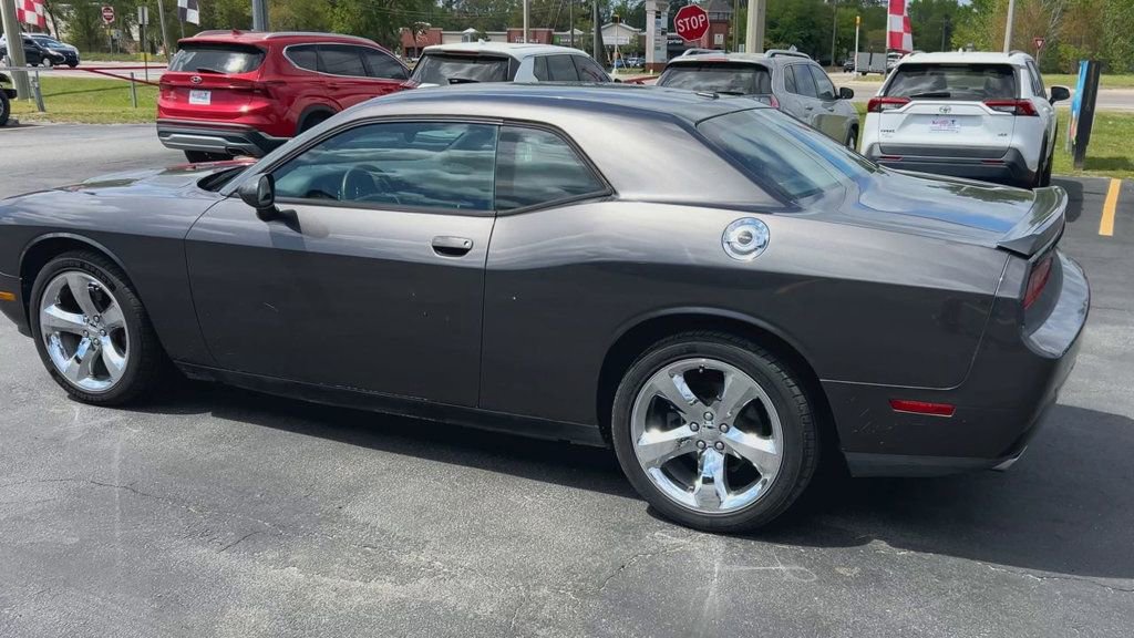 Used 2014 Dodge Challenger SXT Plus RWD image 6