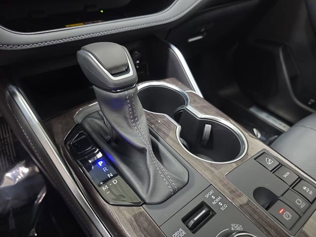 Certified 2025 Toyota Highlander Limited image 20