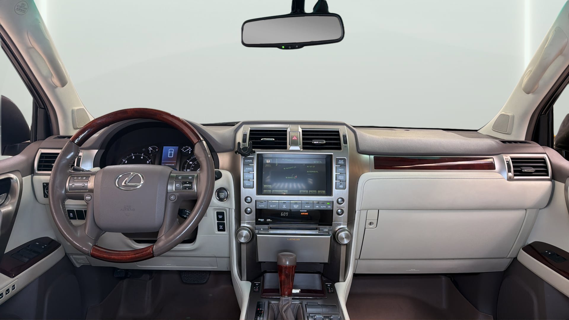 Used 2011 Lexus GX 460 w/ Comfort Plus Pkg image 13