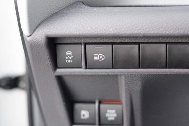 Used 2024 Toyota Sienna XSE image 17