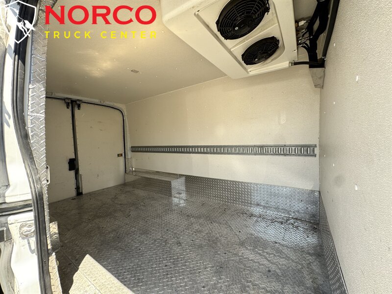 Used 2020 Ford Transit 250 Medium Roof RWD image 3