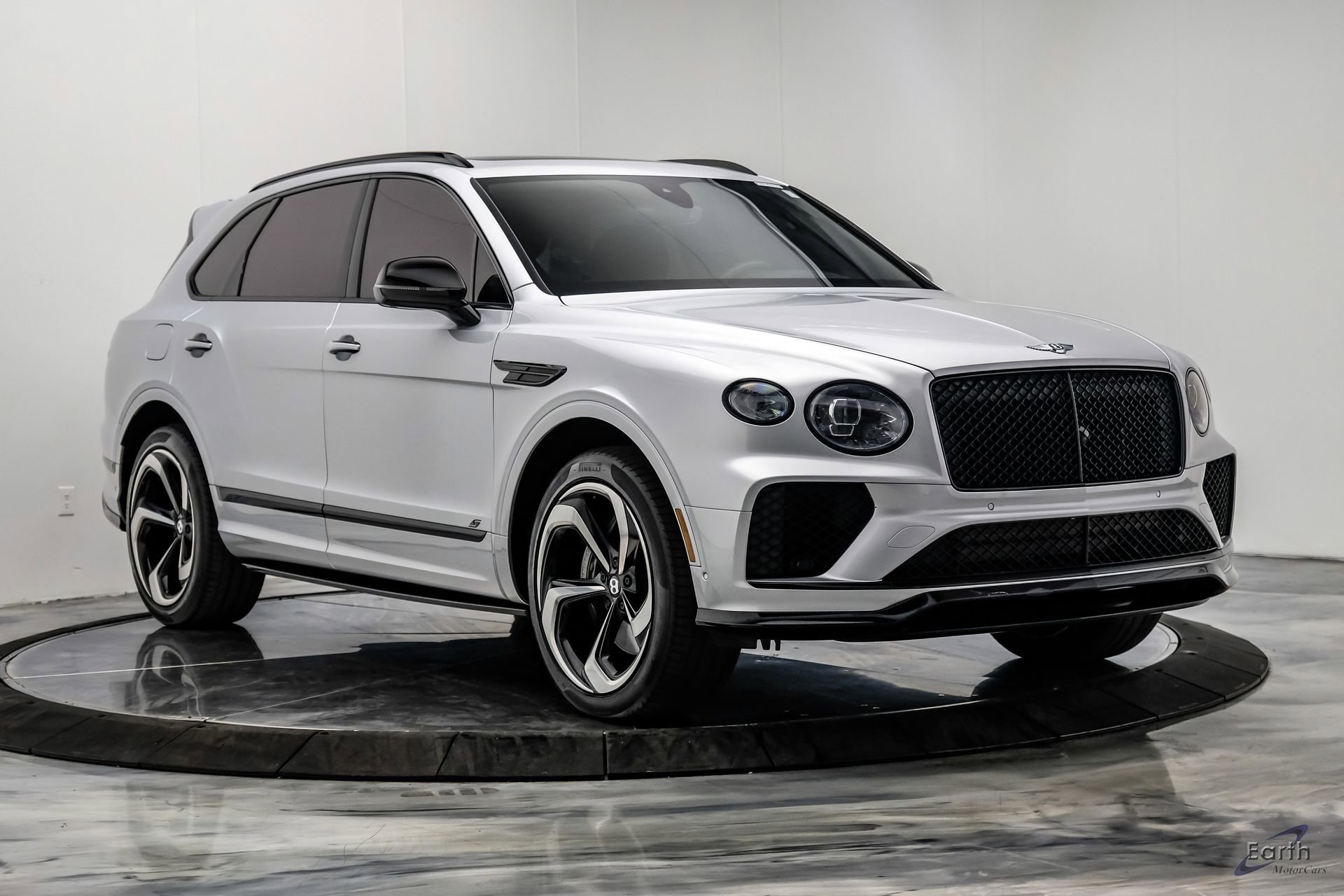 Used 2022 Bentley Bentayga AWD/4WD image 22