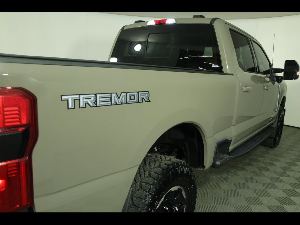 Used 2026 Ford F350 Lariat w/ Tremor Off-Road Package AWD/4WD image 22