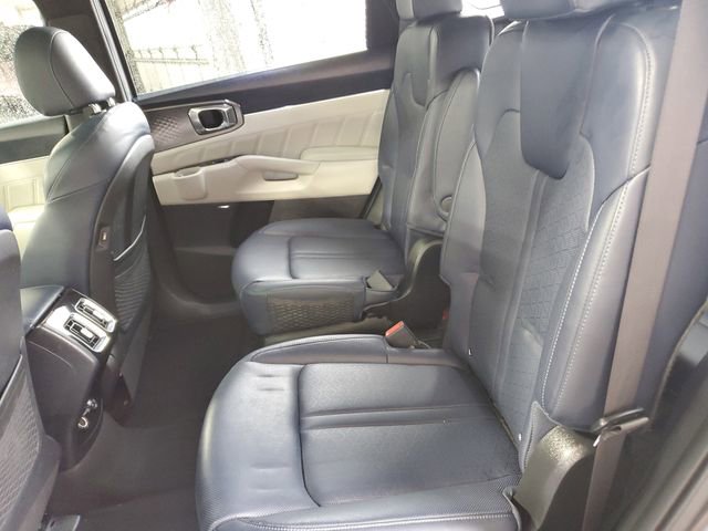 Used 2022 Kia Sorento SX Prestige w/ Panoramic Sunroof Package image 14