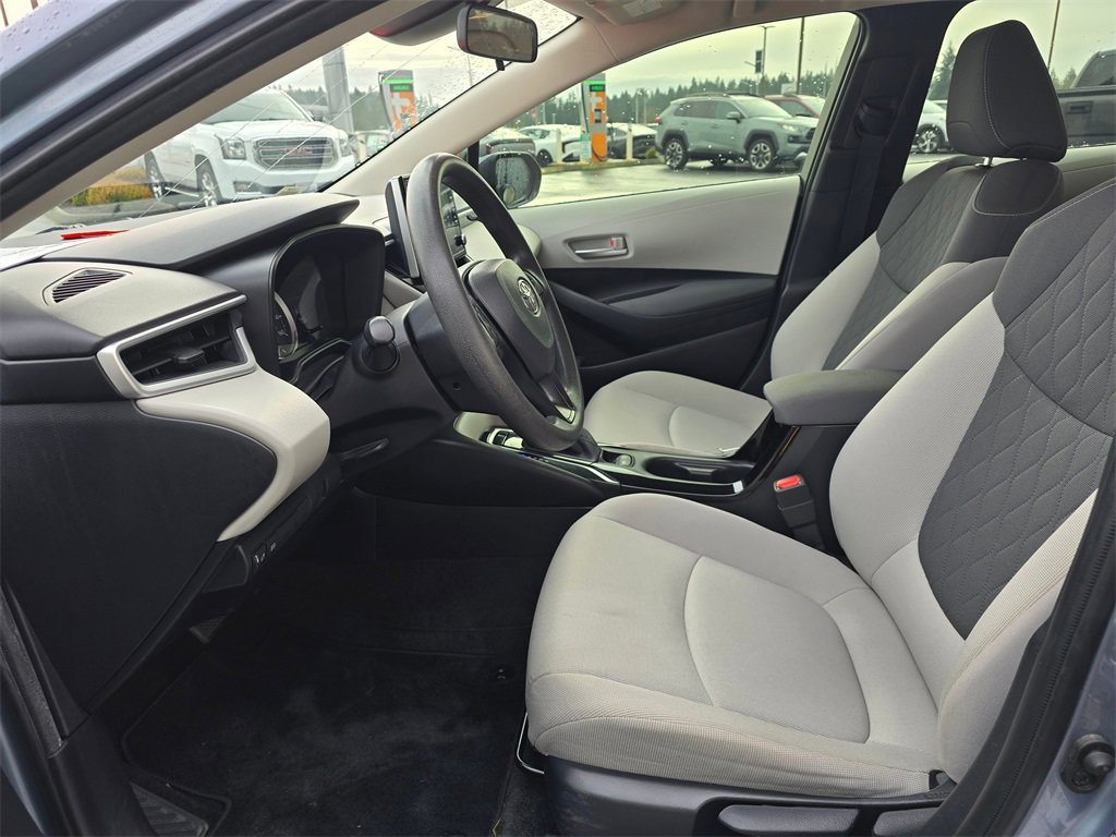 Used 2021 Toyota Corolla LE image 8