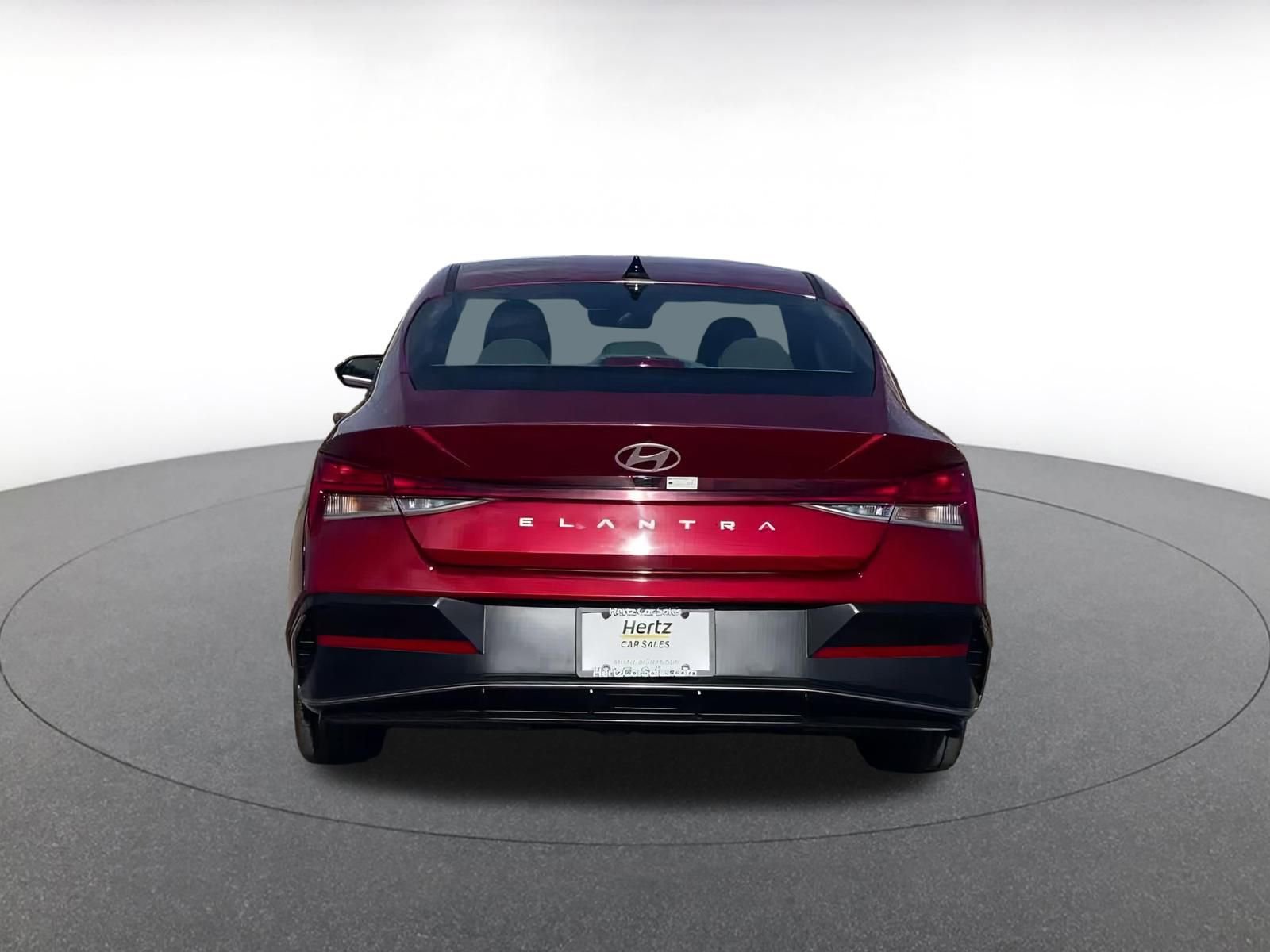 Used 2025 Hyundai Elantra SEL image 12