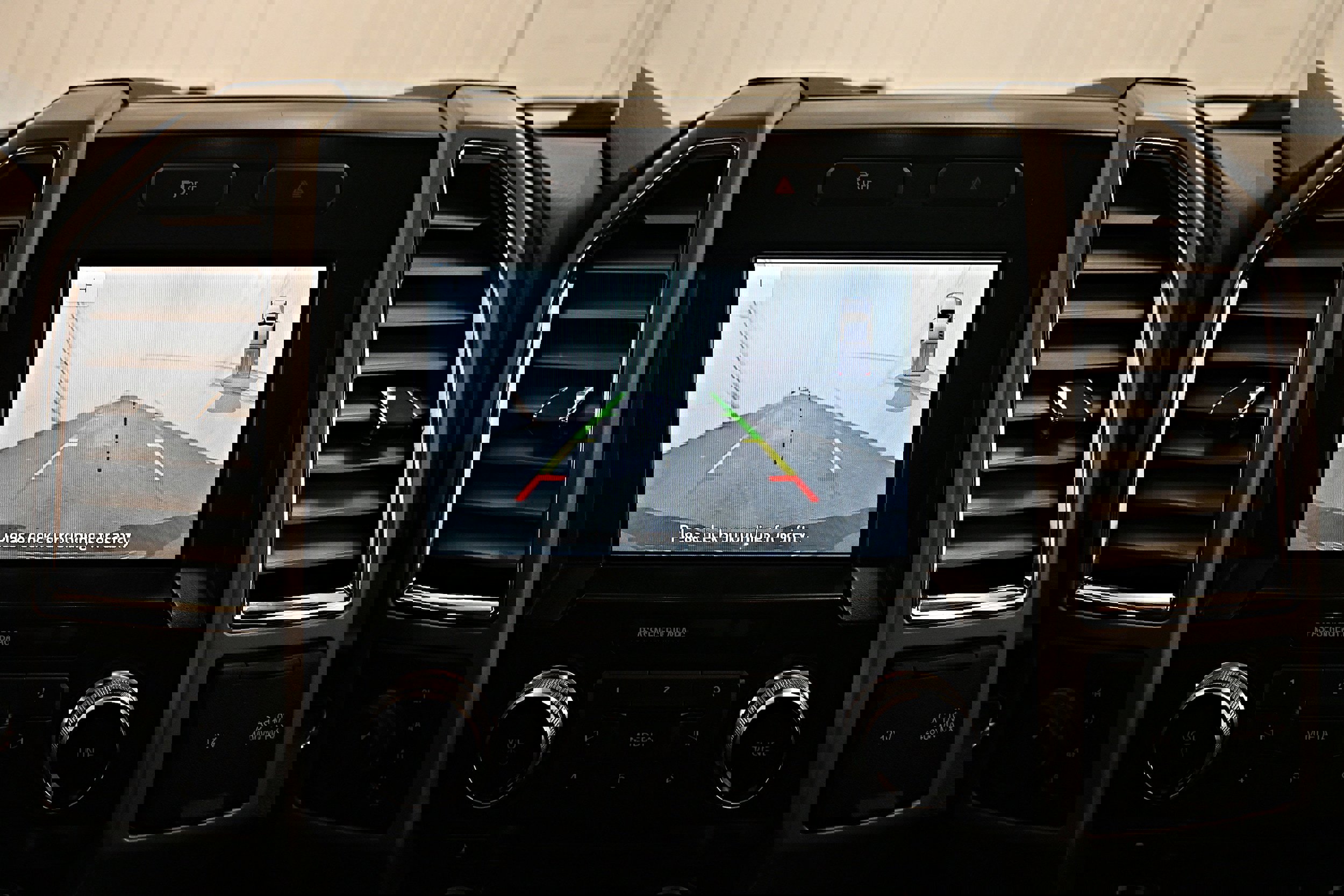 Used 2016 Ford F150 Lariat w/ Equipment Group 502A Luxury image 18