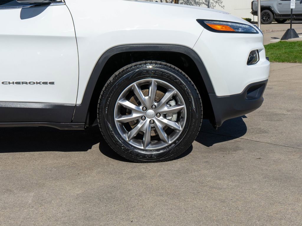 Used 2018 Jeep Cherokee Limited w/ Luxury Group image 37