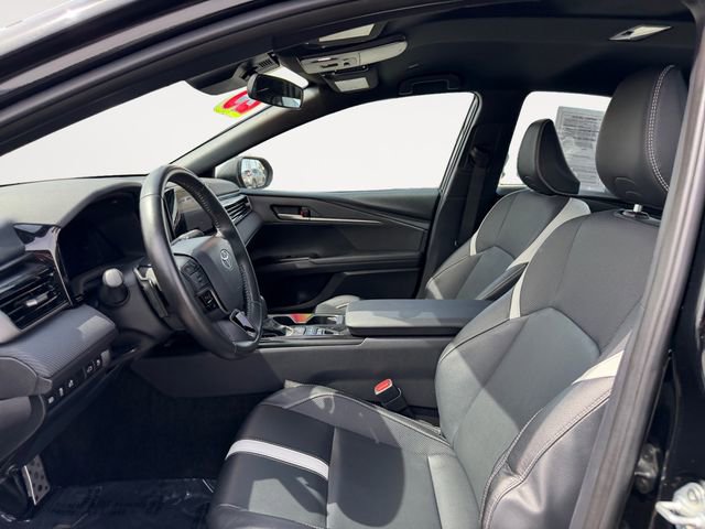 Certified 2025 Toyota Camry SE image 9