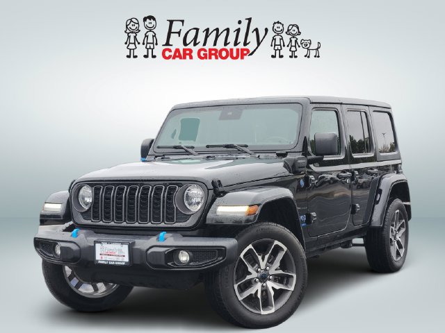 Used 2024 Jeep Wrangler Unlimited w/ Convenience Group