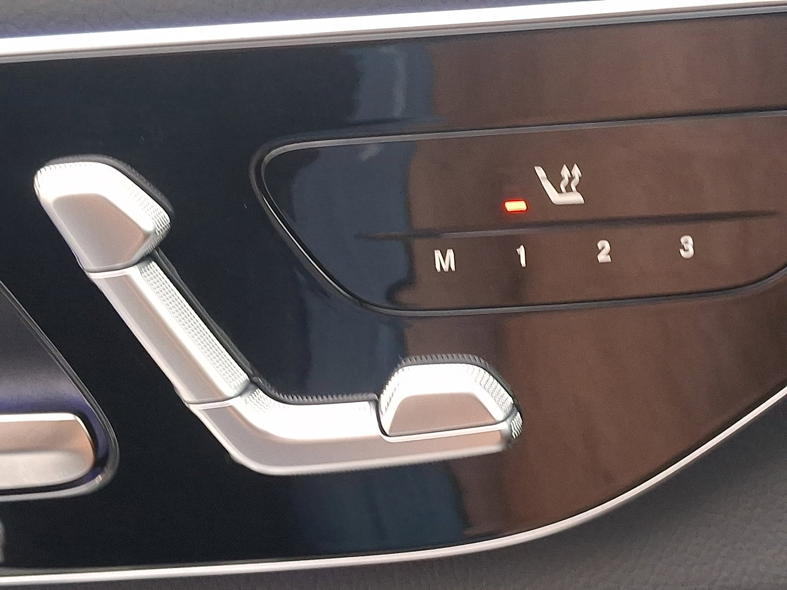 Certified 2024 Mercedes-Benz GLC 300 4MATIC image 22