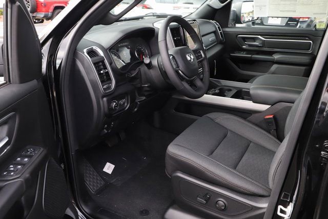 New 2026 RAM 1500 Big Horn AWD/4WD image 13