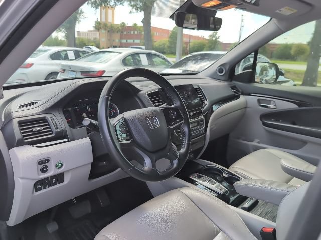 Used 2019 Honda Pilot Touring image 8