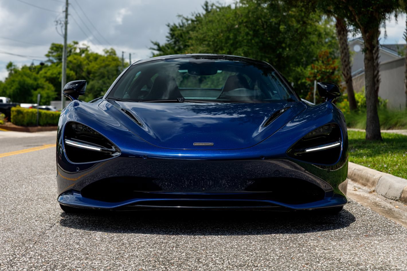 Used 2025 McLaren 750S RWD image 4