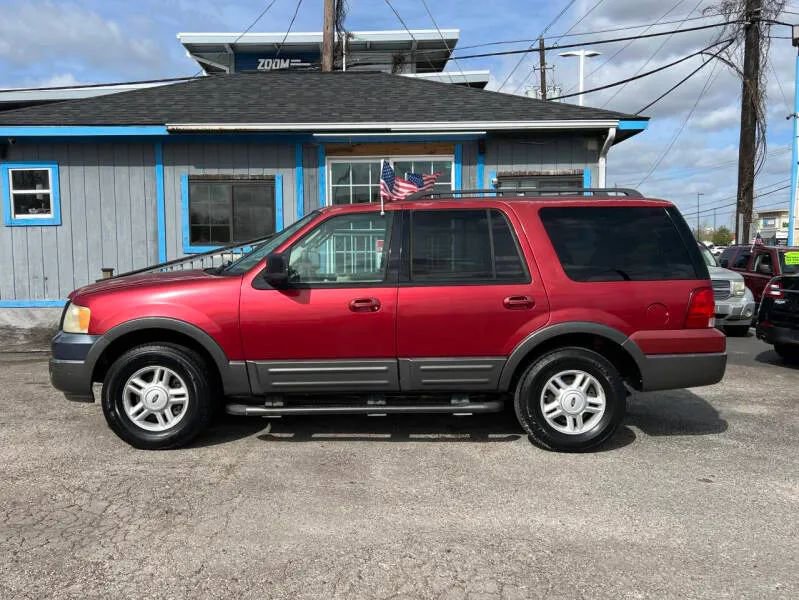 Used 2005 Ford Expedition XLT image 9