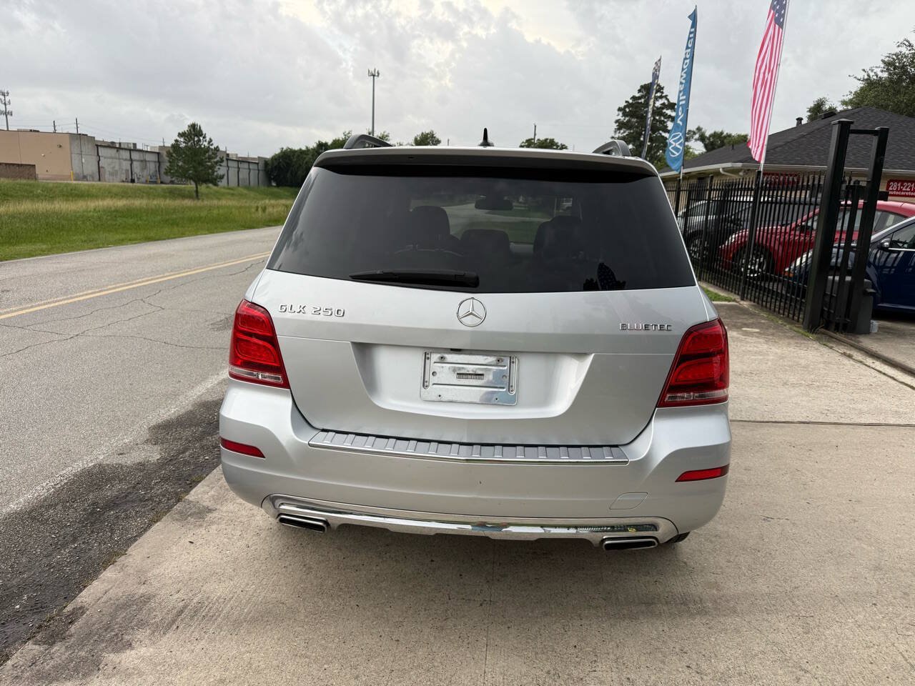 Used 2014 Mercedes-Benz GLK 250 BlueTEC 4MATIC image 10